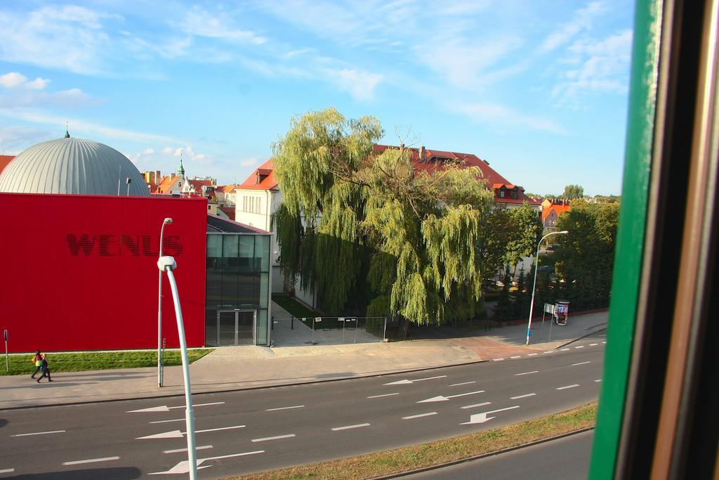 Apartamenty Krzywe Okna Зелена Гура Номер фото