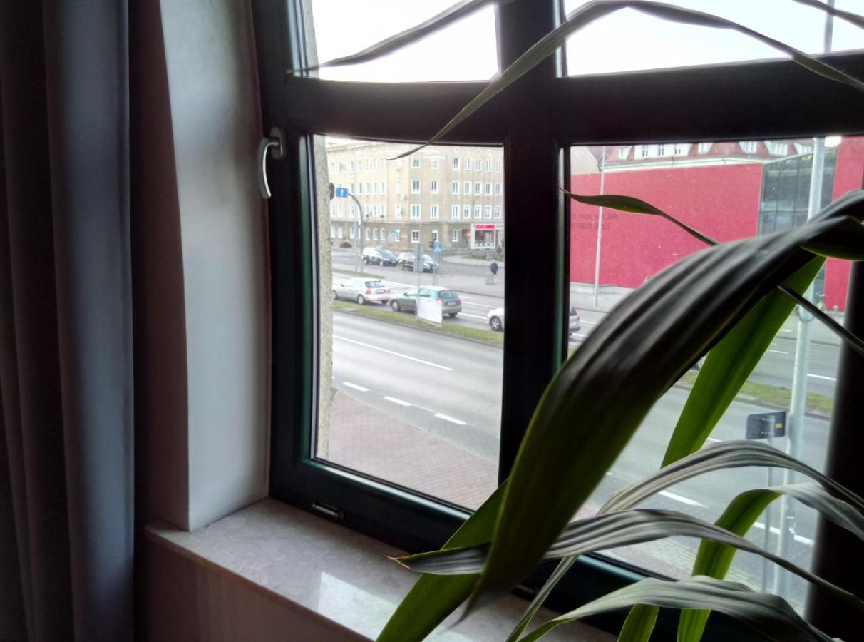 Apartamenty Krzywe Okna Зелена Гура Екстер'єр фото